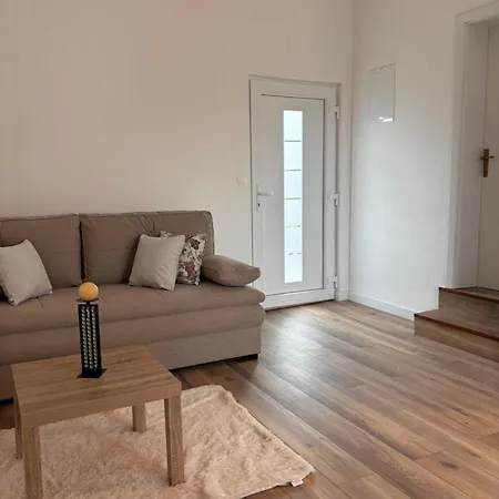 House Roza With Two Διαμέρισμα