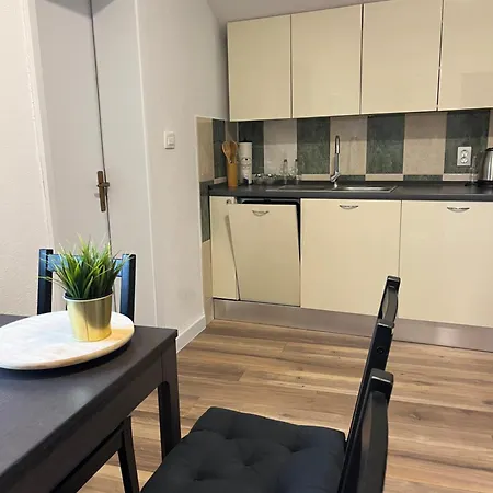 House Roza With Two Διαμέρισμα